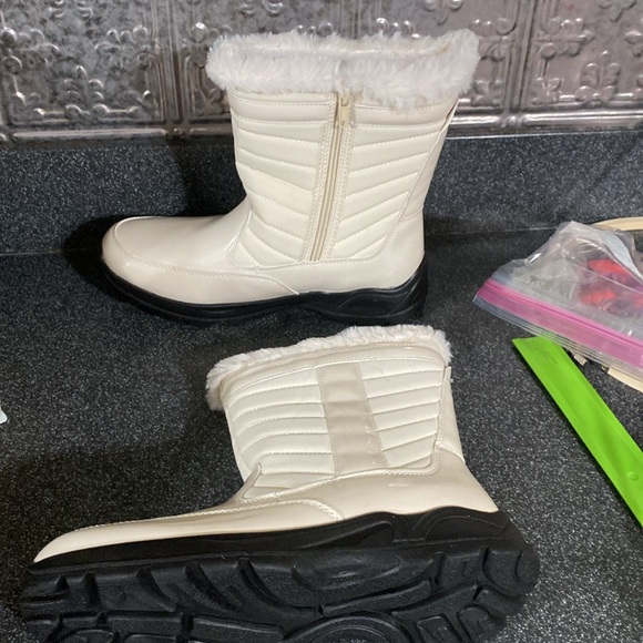 Easy Street Frazer Waterproof Women's Boots Size 9 M - Picture 6 of 11